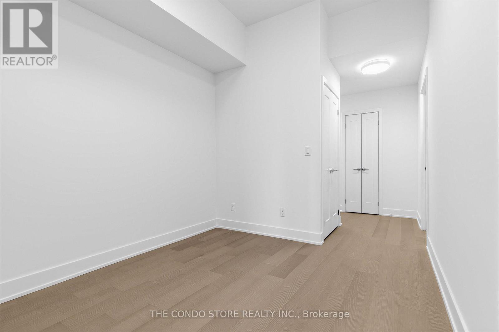 705 - 8 Manor Road W, Toronto, Ontario  M4S 0E6 - Photo 11 - C12941806
