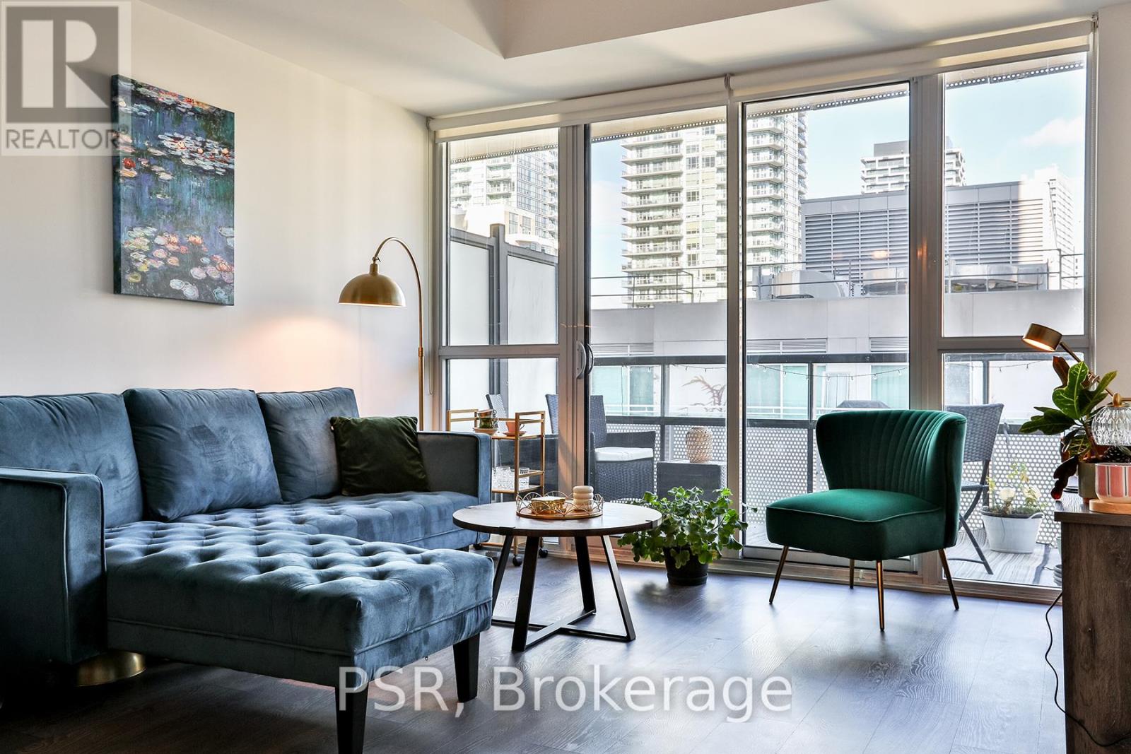 909 - 11 Lillian Street, Toronto, Ontario  M4S 2H7 - Photo 8 - C12941842