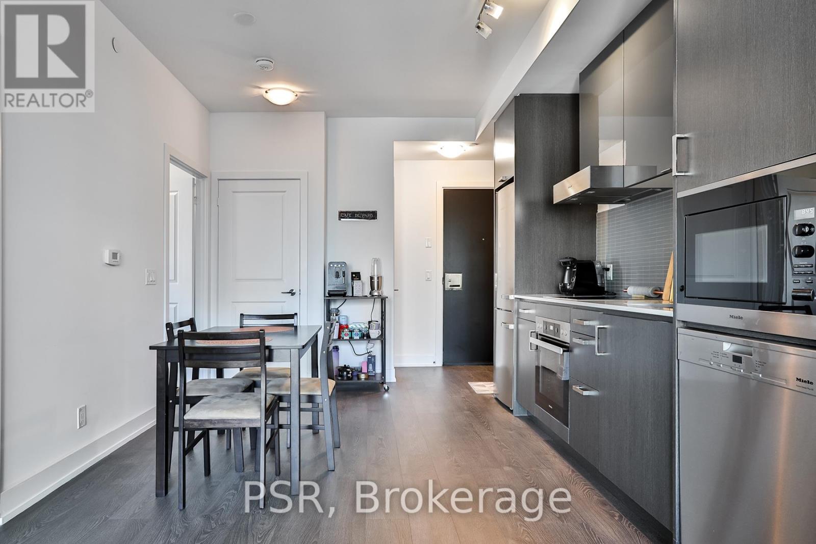 909 - 11 Lillian Street, Toronto, Ontario  M4S 2H7 - Photo 9 - C12941842