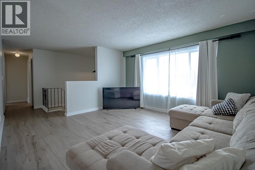 120 Elm Street, Fort St. James, British Columbia  V0J 1P0 - Photo 5 - R3104702