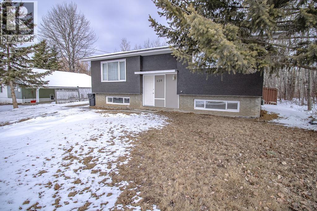 120 ELM STREET, Fort St. James, British Columbia