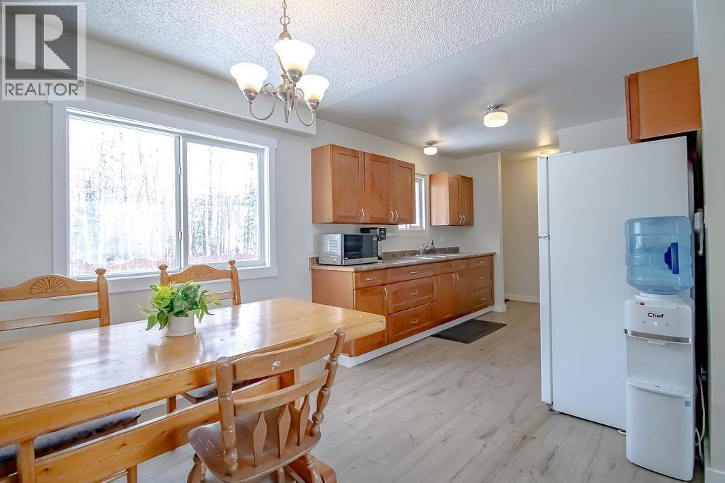 120 Elm Street, Fort St. James, British Columbia  V0J 1P0 - Photo 9 - R3104702