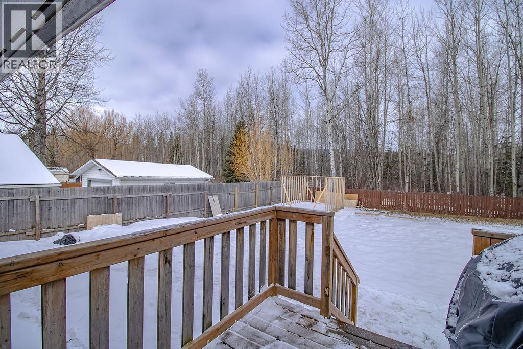 120 Elm Street, Fort St. James, British Columbia  V0J 1P0 - Photo 31 - R3104702