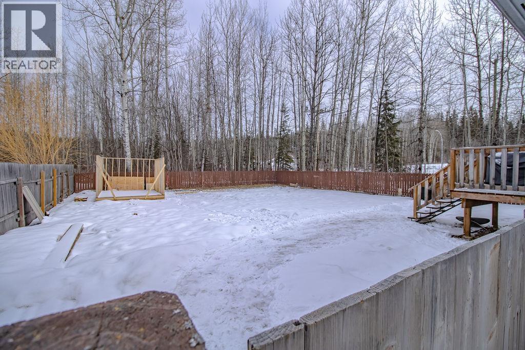 120 Elm Street, Fort St. James, British Columbia  V0J 1P0 - Photo 34 - R3104702