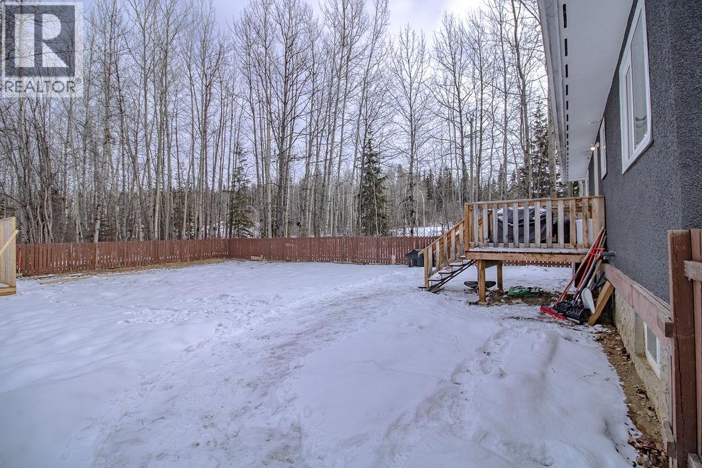 120 Elm Street, Fort St. James, British Columbia  V0J 1P0 - Photo 35 - R3104702