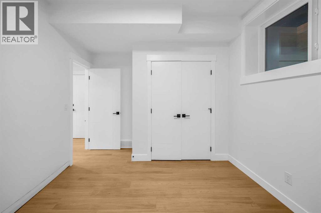 2435 52 Avenue SW, Calgary, Alberta  T3E 1K5 - Photo 36 - A2296250