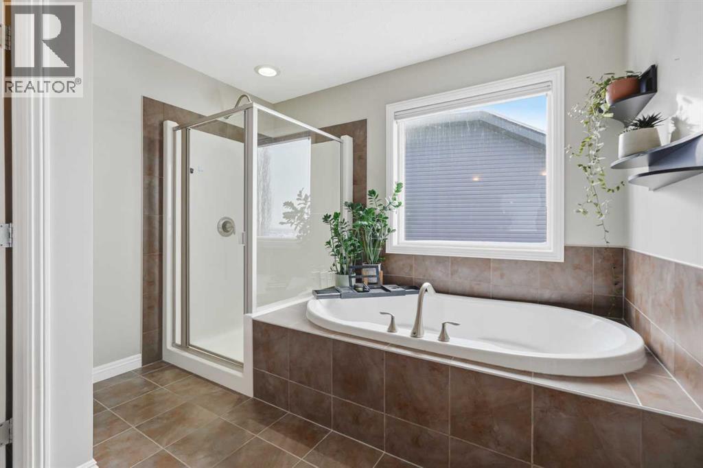 99 Sunset View, Cochrane, Alberta  T4C 0E8 - Photo 21 - A2297999