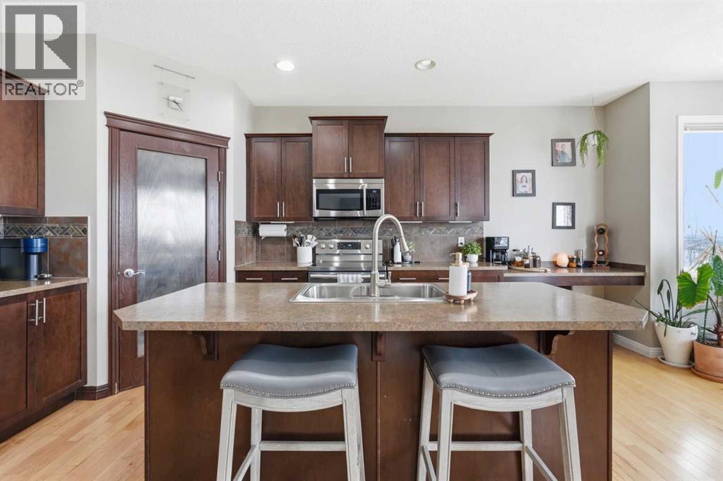 99 Sunset View, Cochrane, Alberta  T4C 0E8 - Photo 3 - A2297999