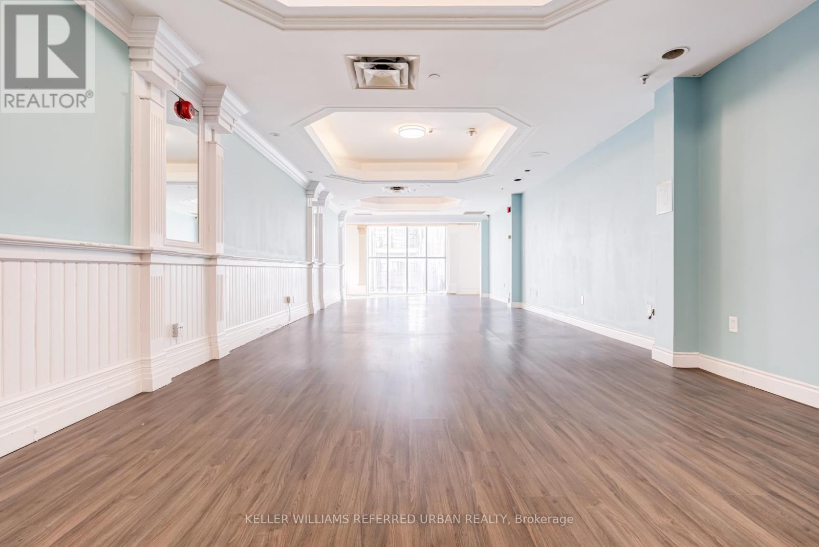 706 Pape Avenue, Toronto, Ontario  M4K 3S7 - Photo 11 - E12941812