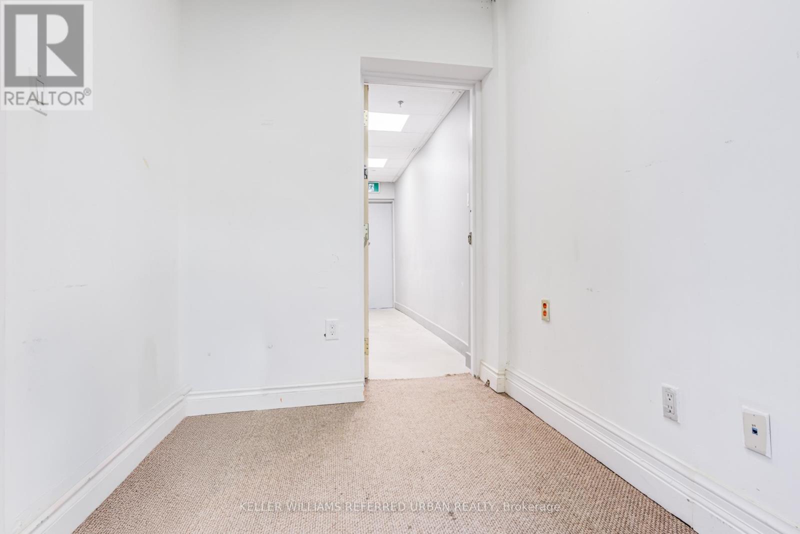 706 Pape Avenue, Toronto, Ontario  M4K 3S7 - Photo 20 - E12941812