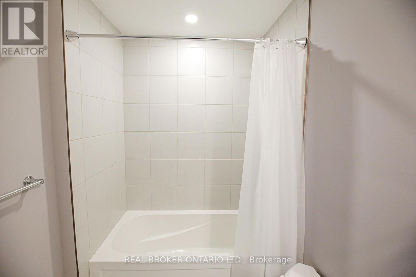 46 Pietz Avenue, Welland, Ontario  L3C 1Z5 - Photo 12 - X12941800