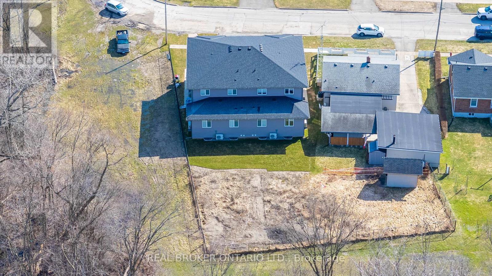 46 Pietz Avenue, Welland, Ontario  L3C 1Z5 - Photo 9 - X12941800