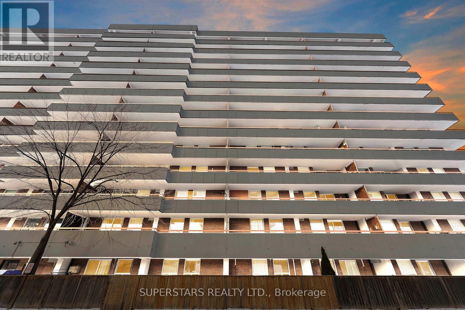 1407 - 1 Royal Orchard Boulevard, Markham, Ontario  L3T 3C2 - Photo 1 - N12941802