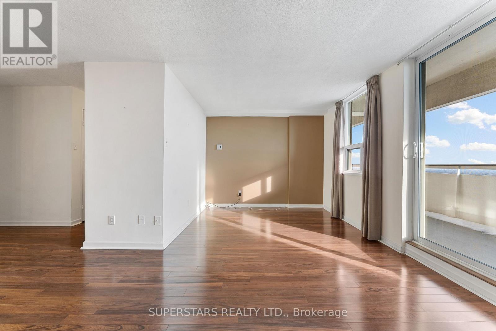 1407 - 1 Royal Orchard Boulevard, Markham, Ontario  L3T 3C2 - Photo 11 - N12941802