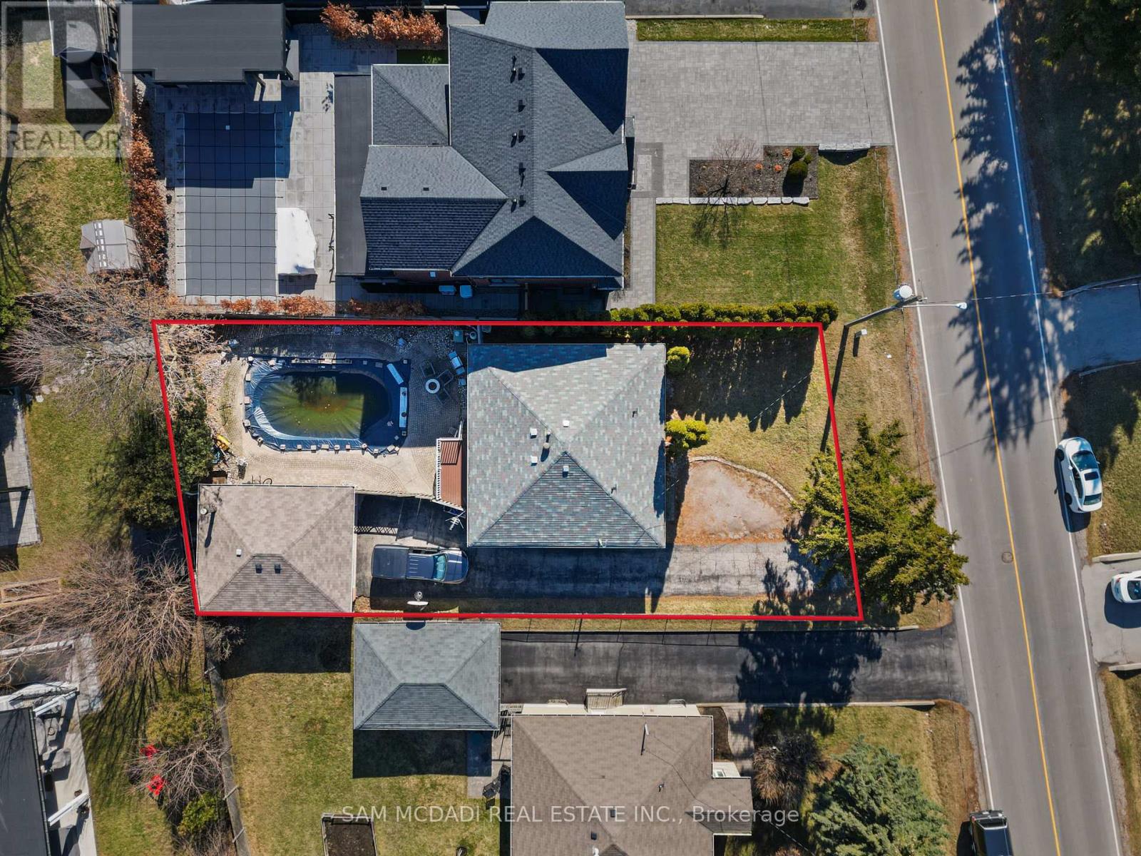 1294 Pinegrove Road, Oakville, Ontario  L6L 2X3 - Photo 3 - W12937582