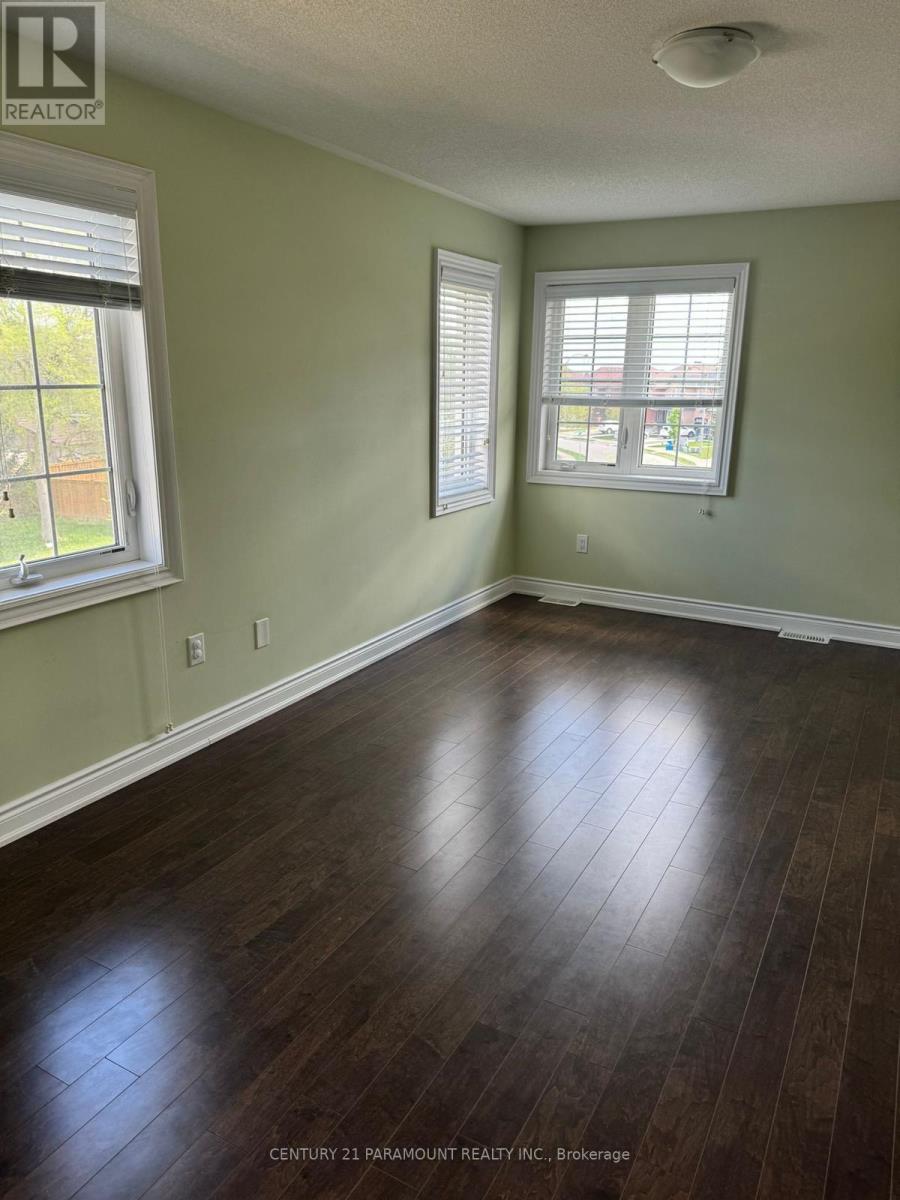 80 Hollowgrove Boulevard, Brampton, Ontario  L6P 1A9 - Photo 14 - W12941780