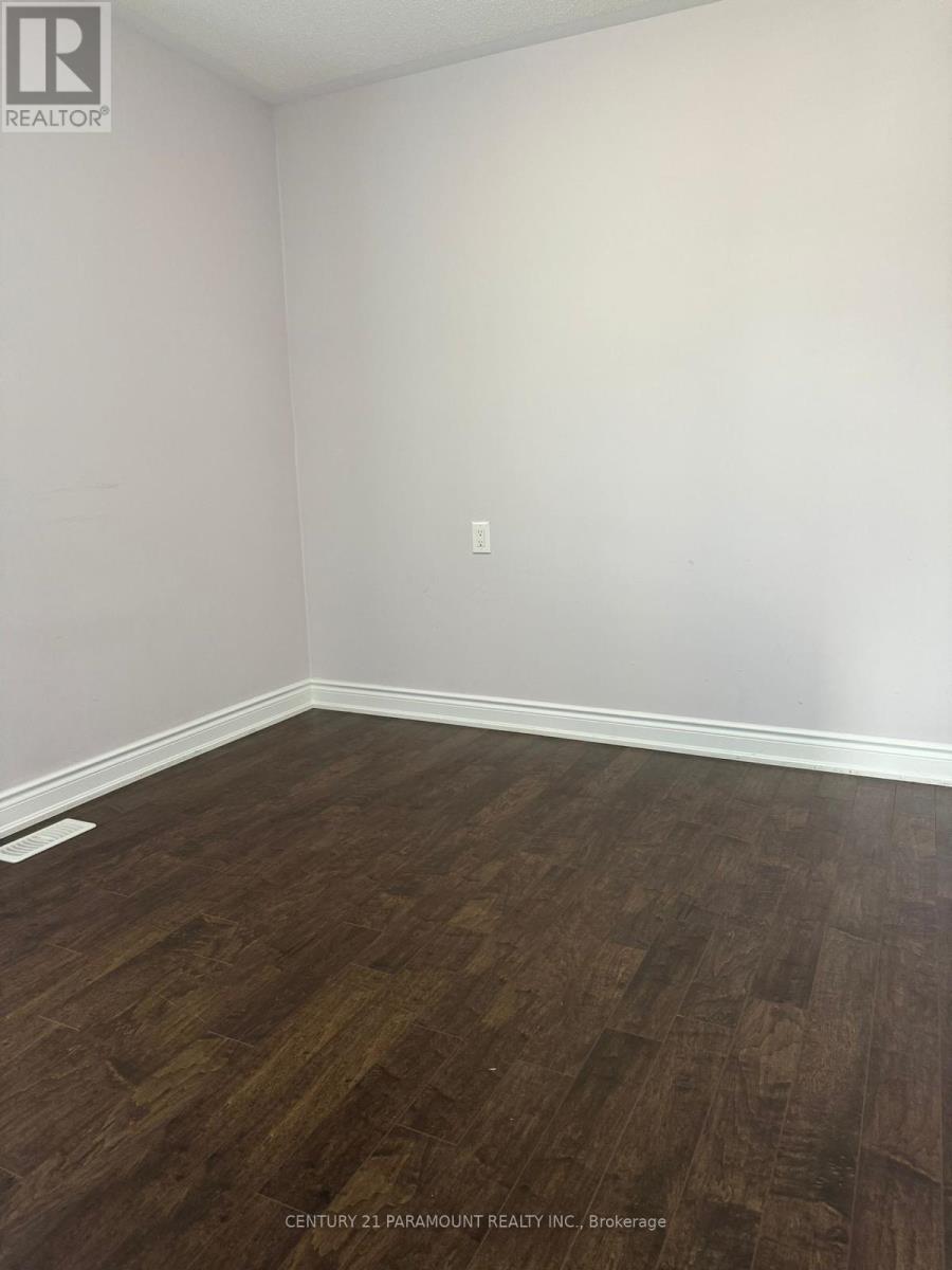 80 Hollowgrove Boulevard, Brampton, Ontario  L6P 1A9 - Photo 22 - W12941780