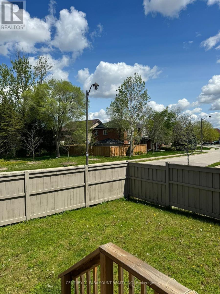 80 Hollowgrove Boulevard, Brampton, Ontario  L6P 1A9 - Photo 28 - W12941780