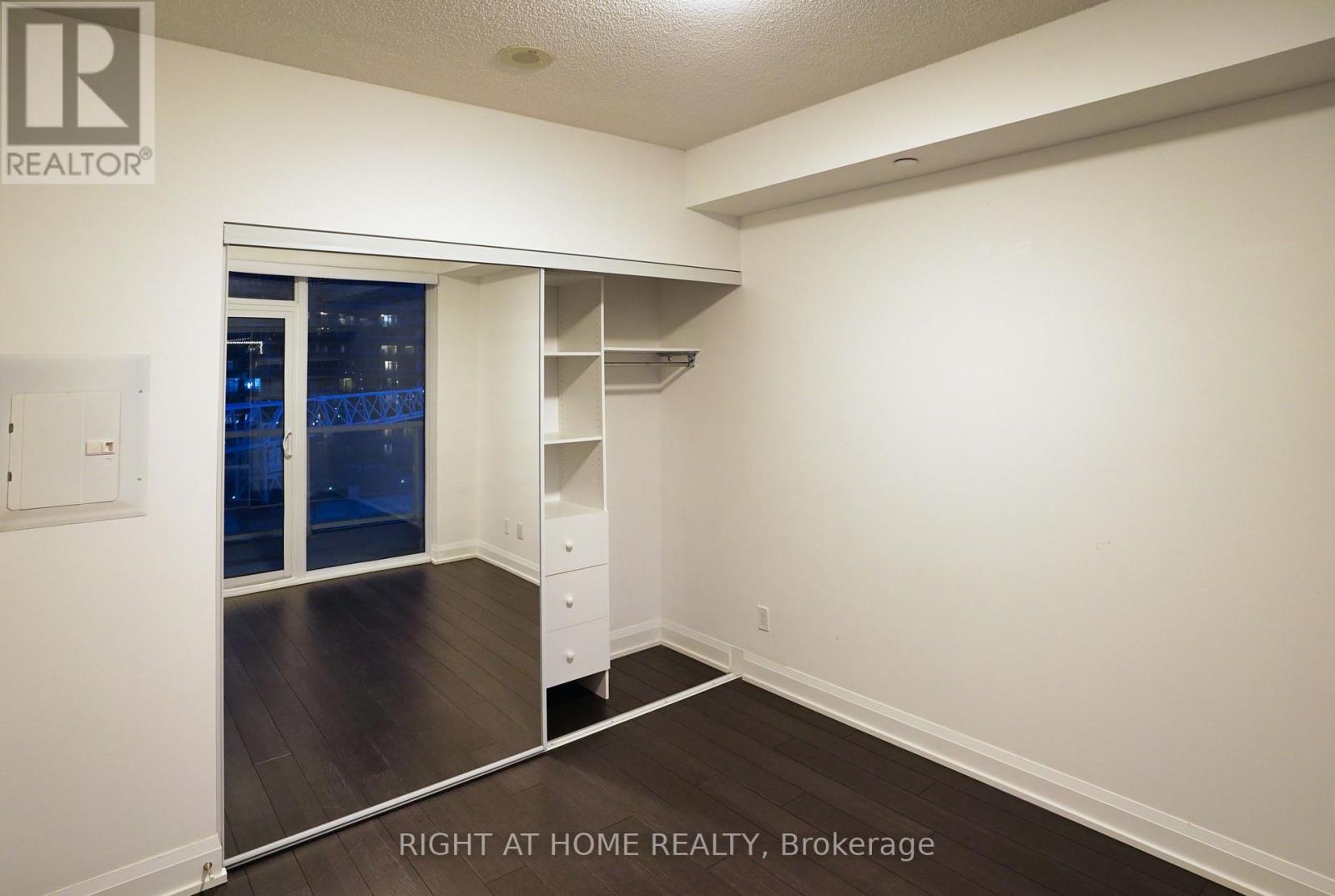 701 - 56 Annie Craig Drive, Toronto, Ontario  M8V 0C5 - Photo 8 - W12941808