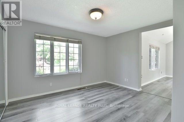 48 Birkbank Drive, Oakville, Ontario  L6J 4Y9 - Photo 16 - W12941820