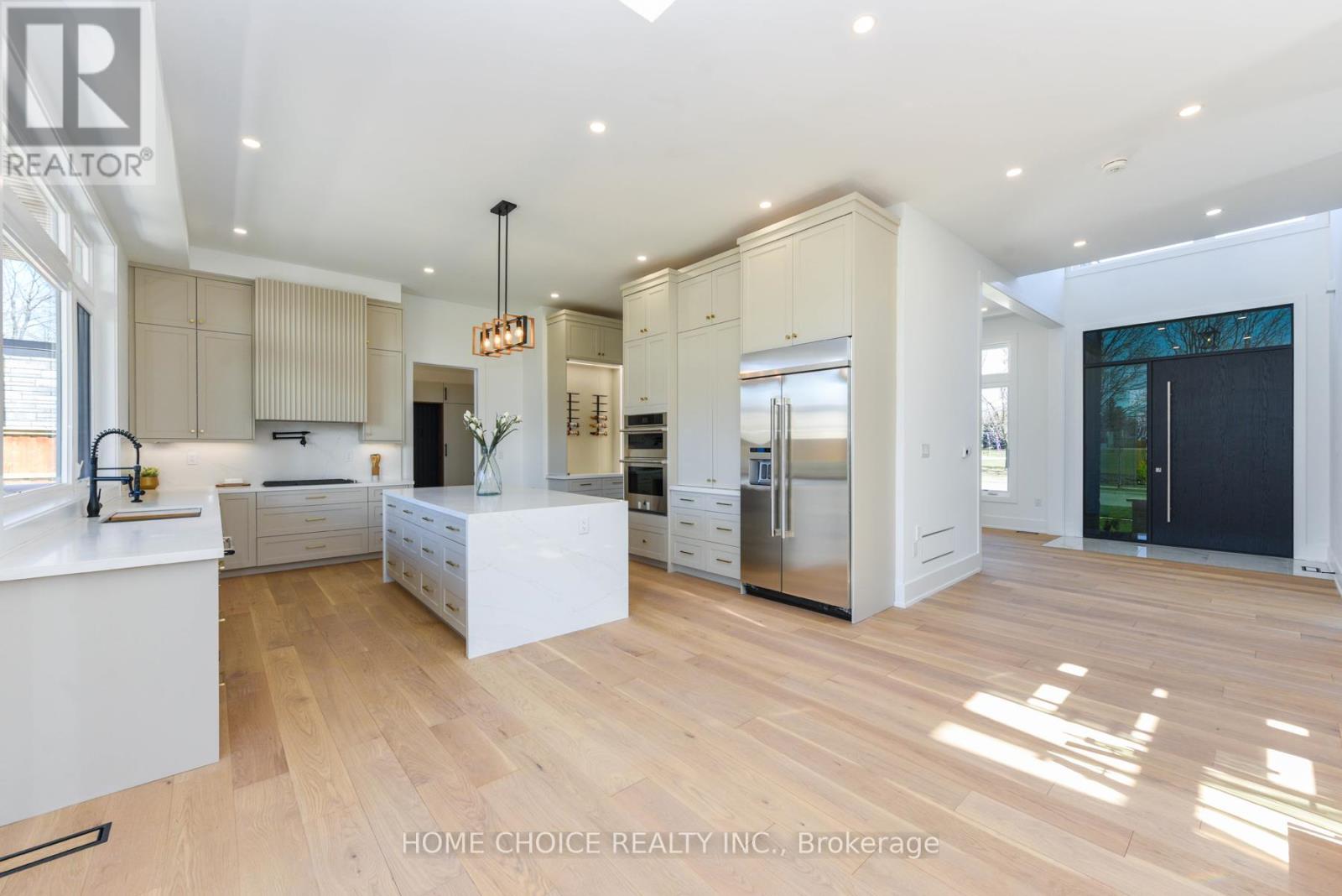 310 Tuck Drive, Burlington, Ontario  L7L 2R1 - Photo 15 - W12941830