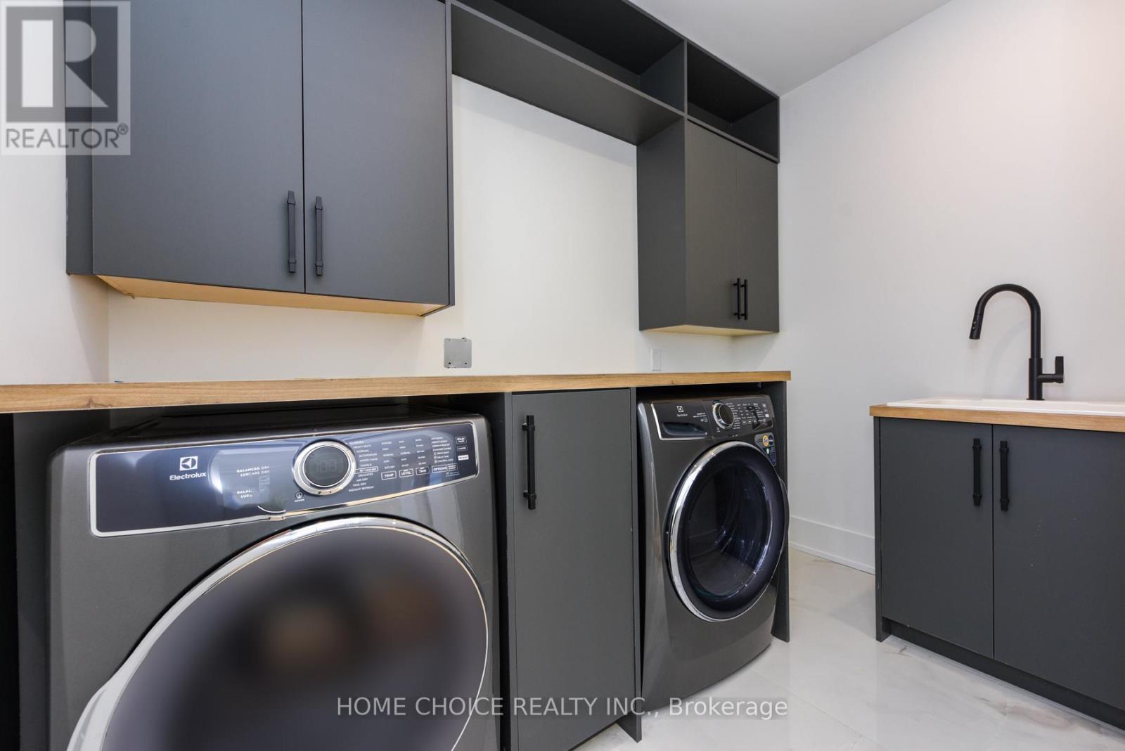 310 Tuck Drive, Burlington, Ontario  L7L 2R1 - Photo 21 - W12941830