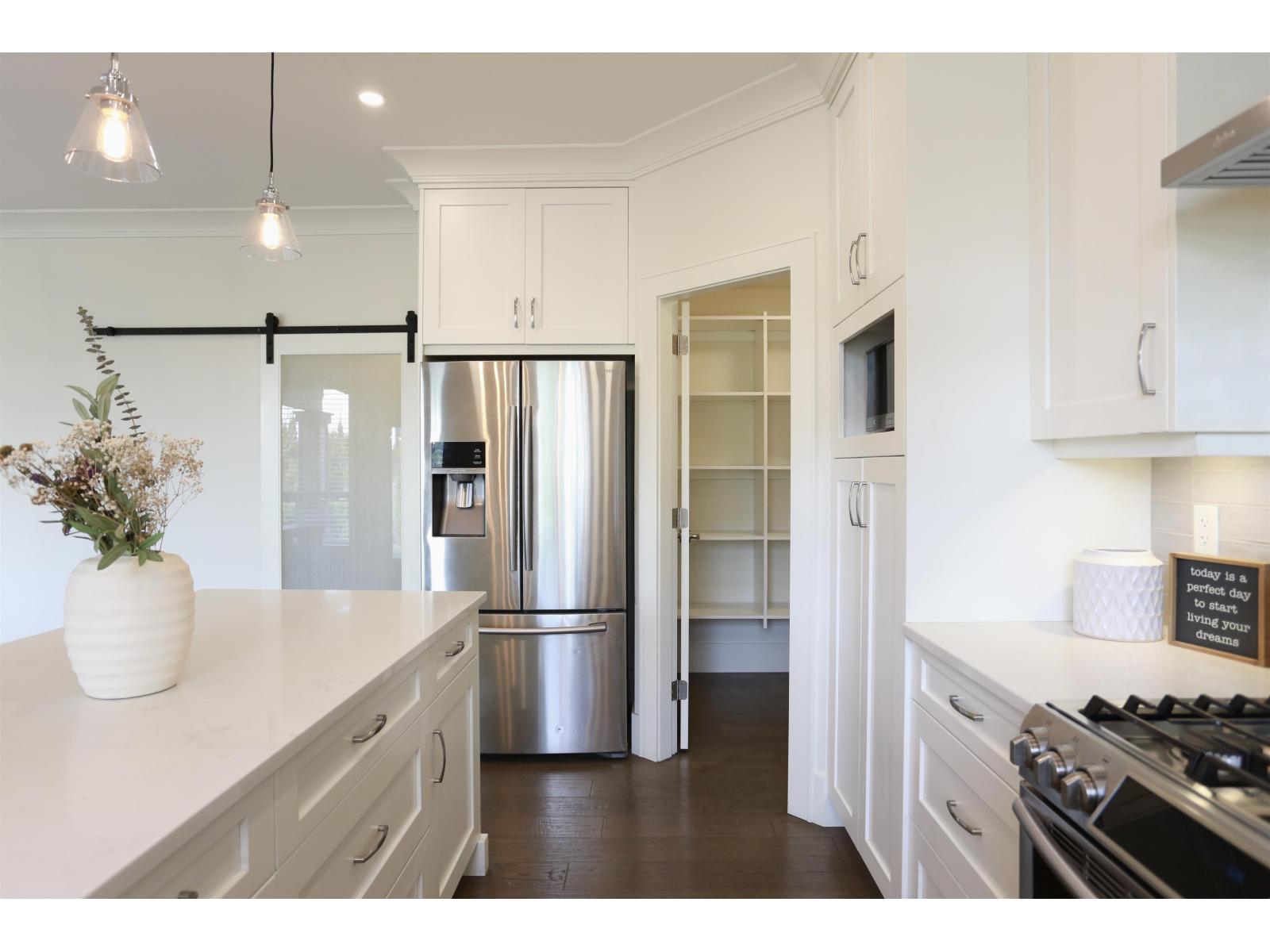 35383 Eagle Summit Drive, Abbotsford, British Columbia  V3G 0G8 - Photo 6 - R3105549