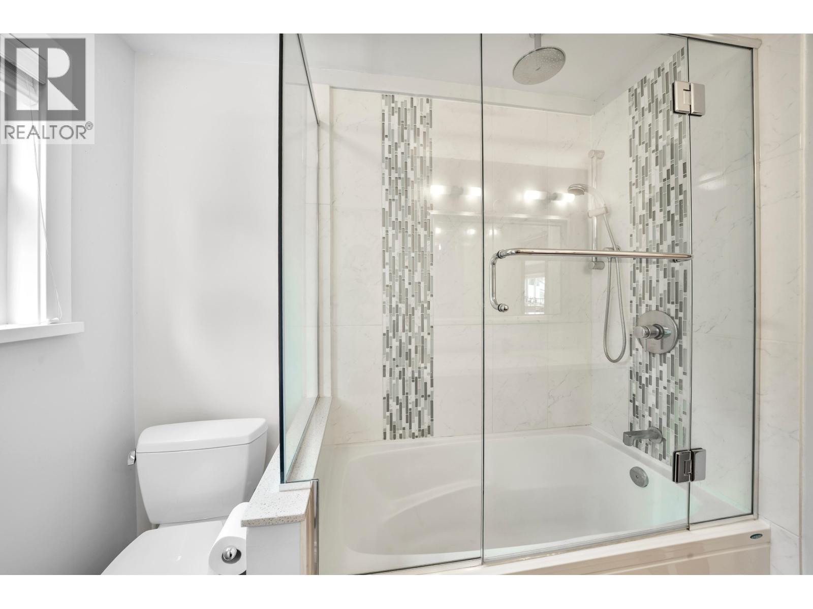 2160 Jordan Drive, Burnaby, British Columbia  V5B 4E8 - Photo 18 - R3104962