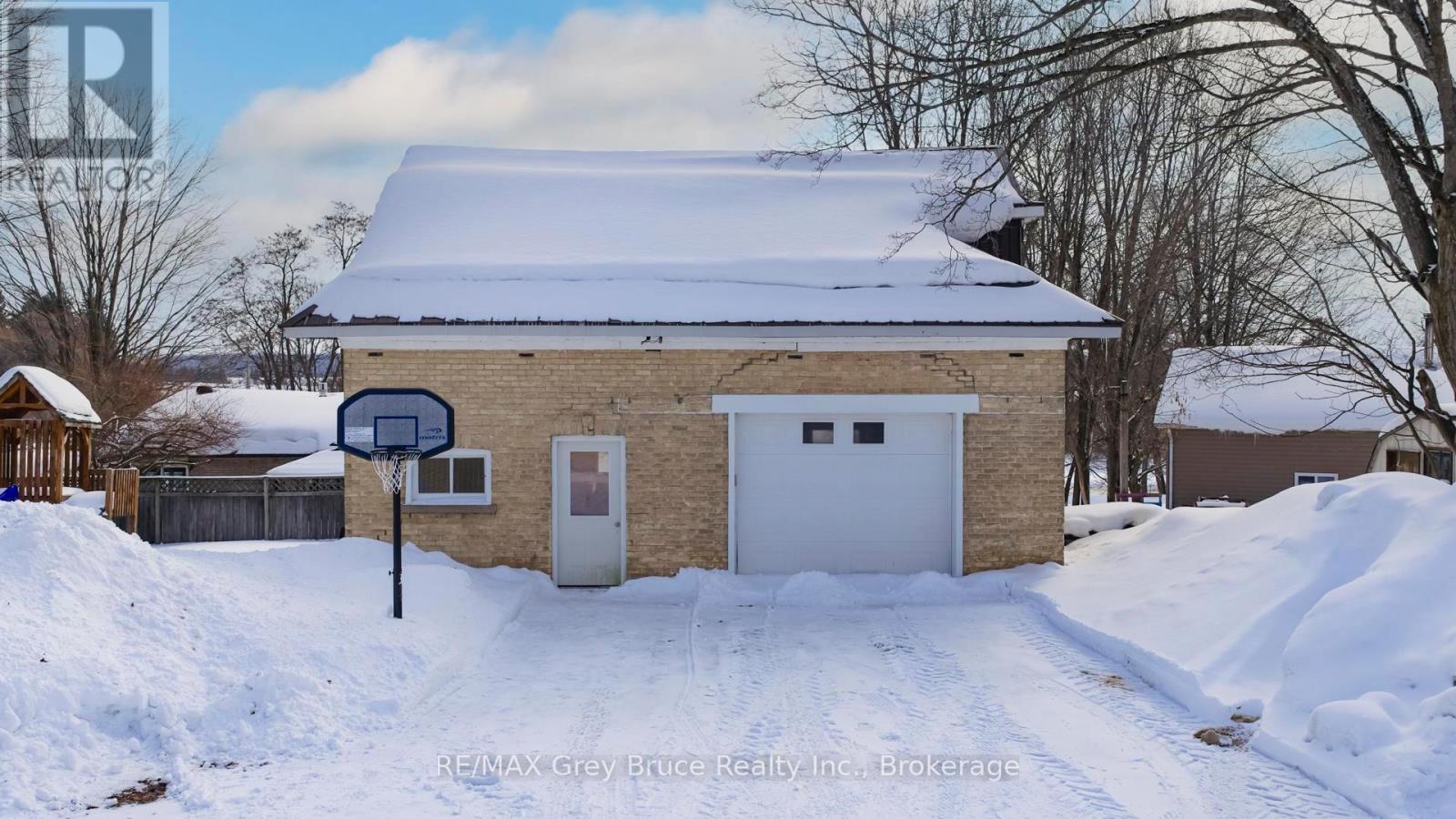 71 Main Street, Arran-Elderslie, Ontario  N0H 2N0 - Photo 2 - X12834790