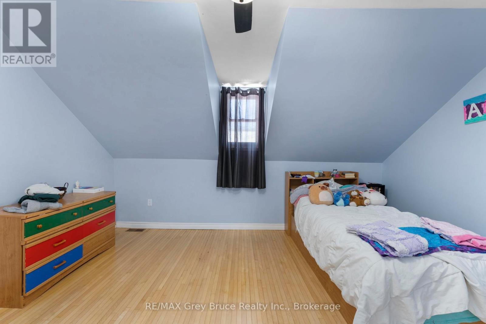 71 Main Street, Arran-Elderslie, Ontario  N0H 2N0 - Photo 37 - X12834790