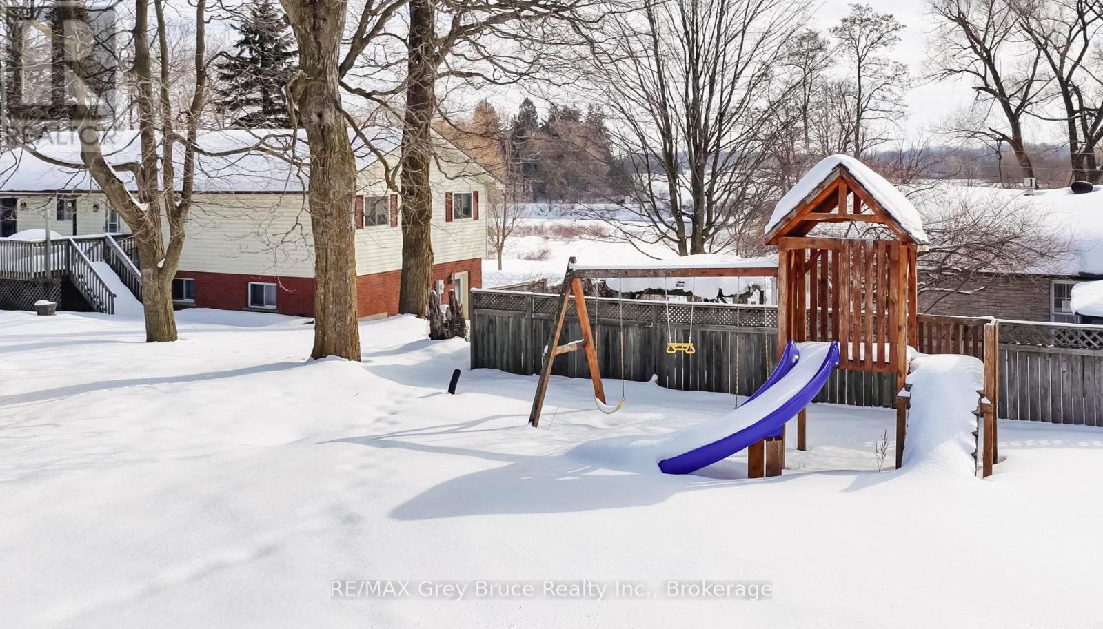 71 Main Street, Arran-Elderslie, Ontario  N0H 2N0 - Photo 43 - X12834790