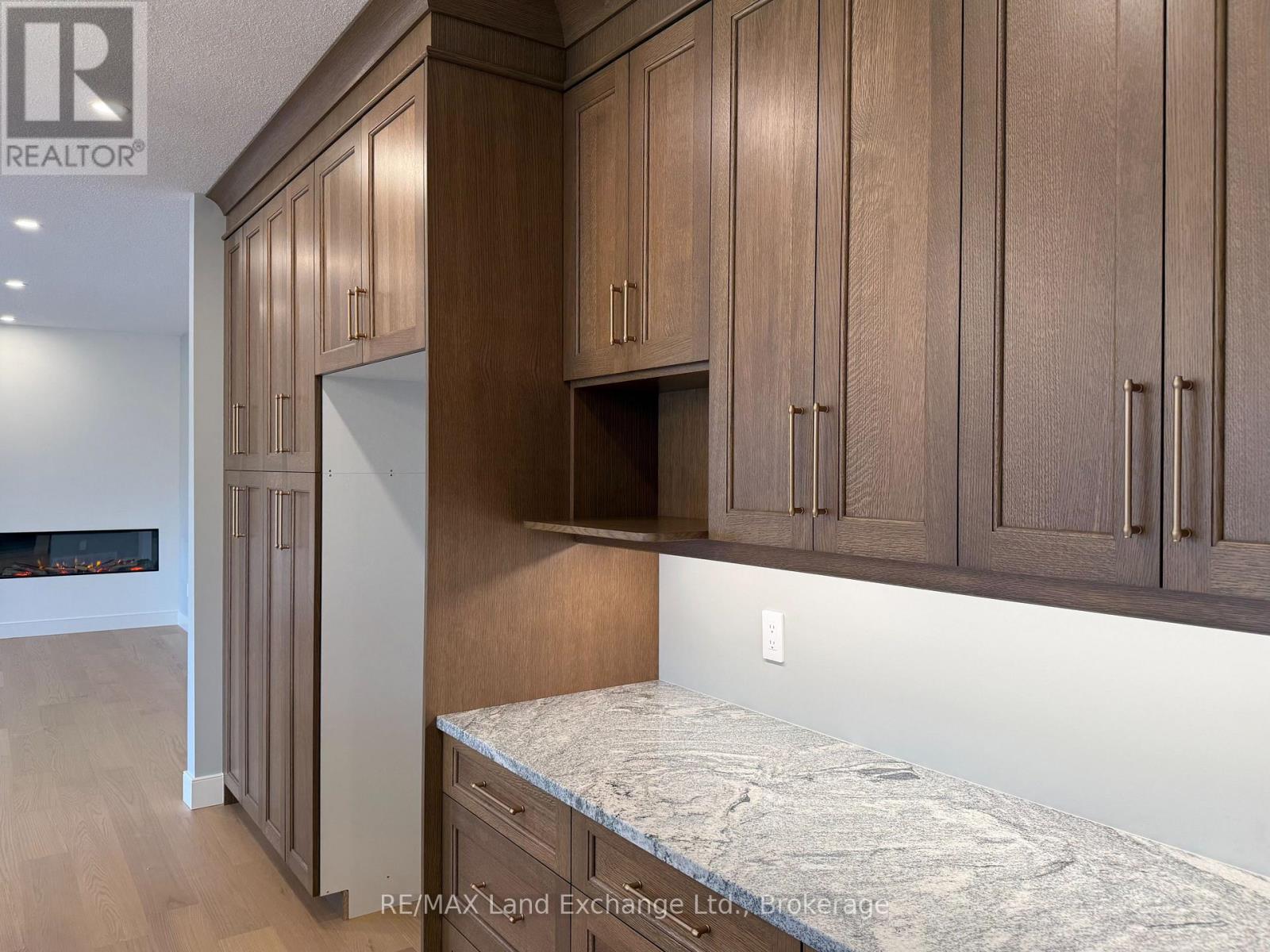 962 Bogdanovic Way, Huron-Kinloss, Ontario  N2Z 0H4 - Photo 14 - X12551532