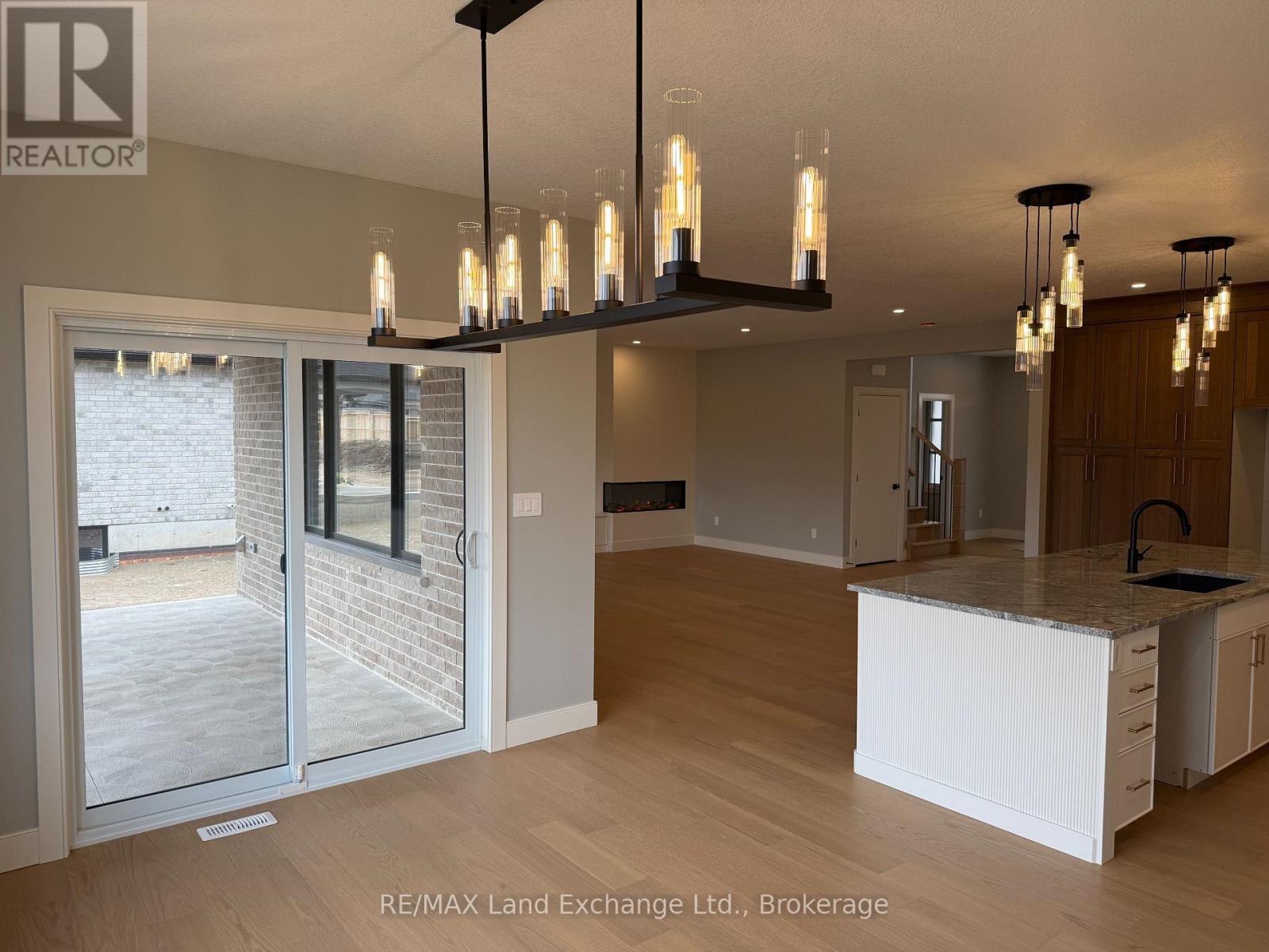 962 Bogdanovic Way, Huron-Kinloss, Ontario  N2Z 0H4 - Photo 9 - X12551532