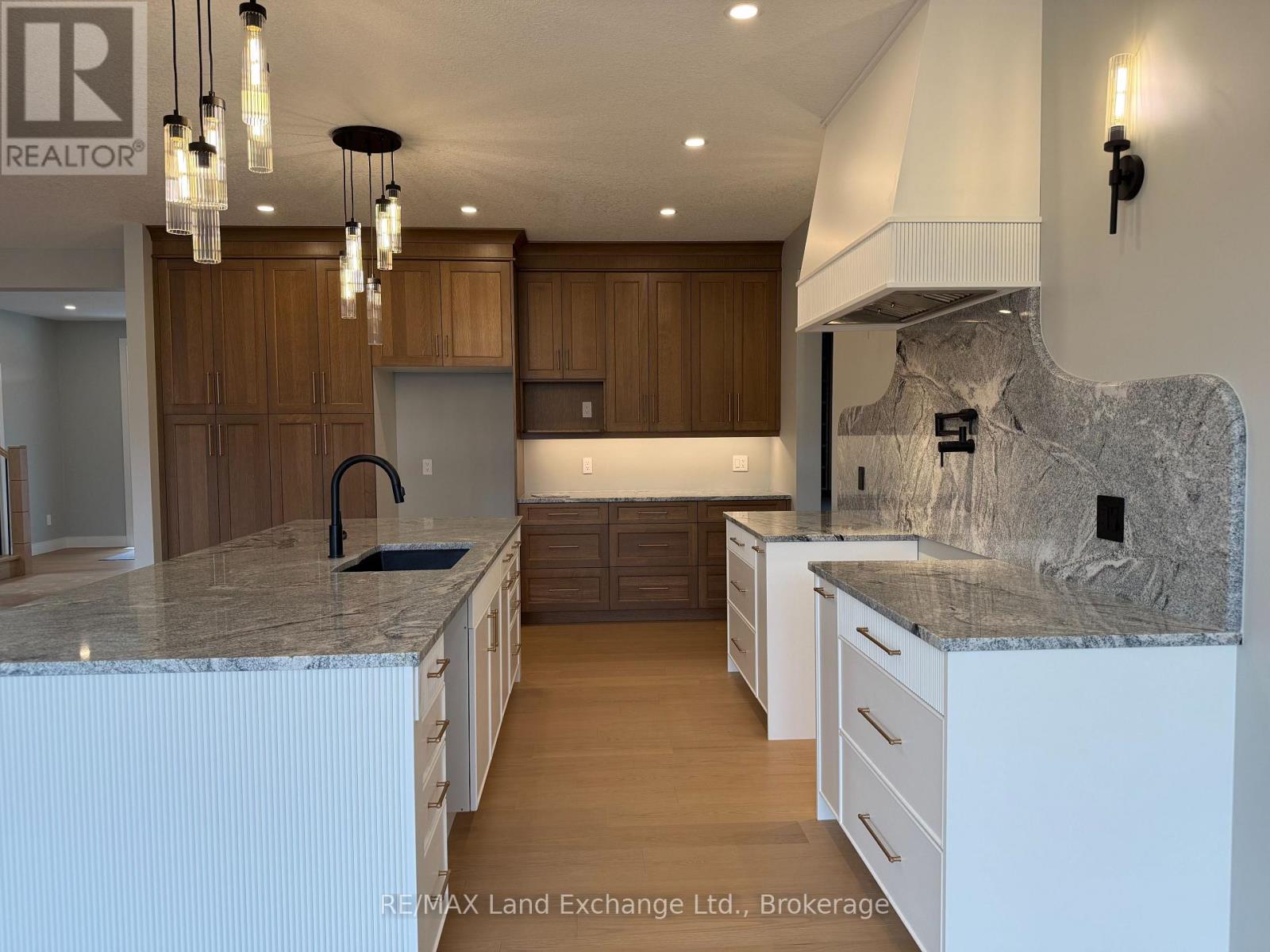 962 Bogdanovic Way, Huron-Kinloss, Ontario  N2Z 0H4 - Photo 8 - X12551532