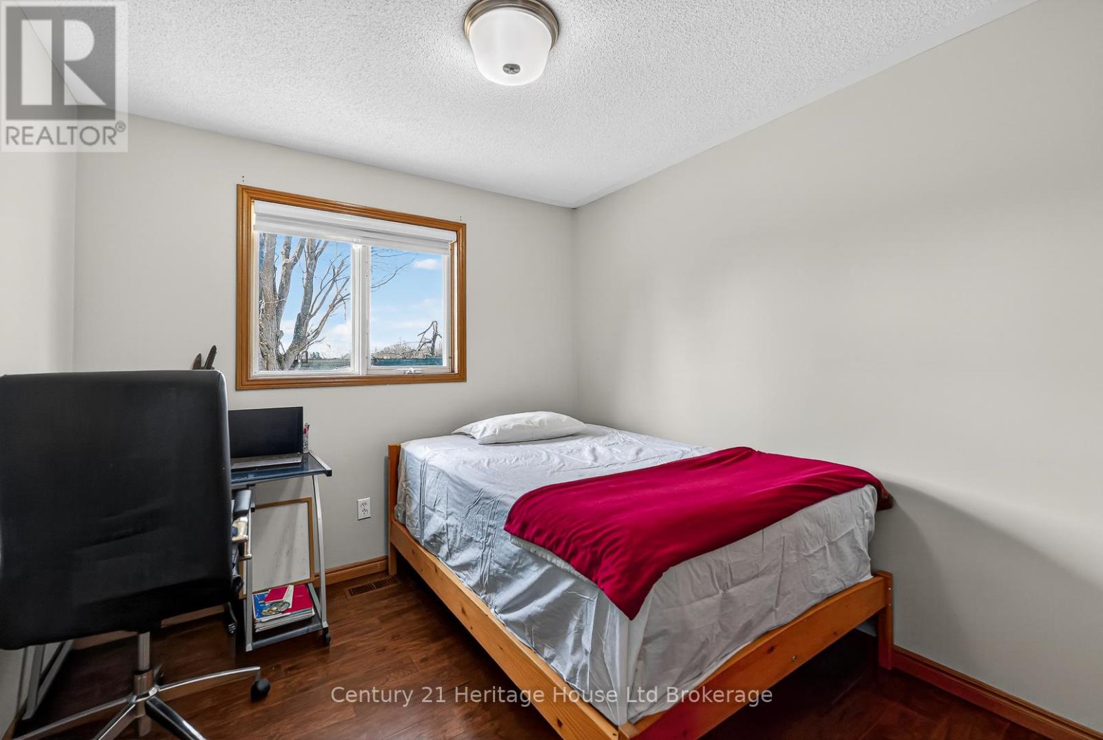 42 Eleanor Street, West Perth, Ontario  N0K 1N0 - Photo 10 - X12941880