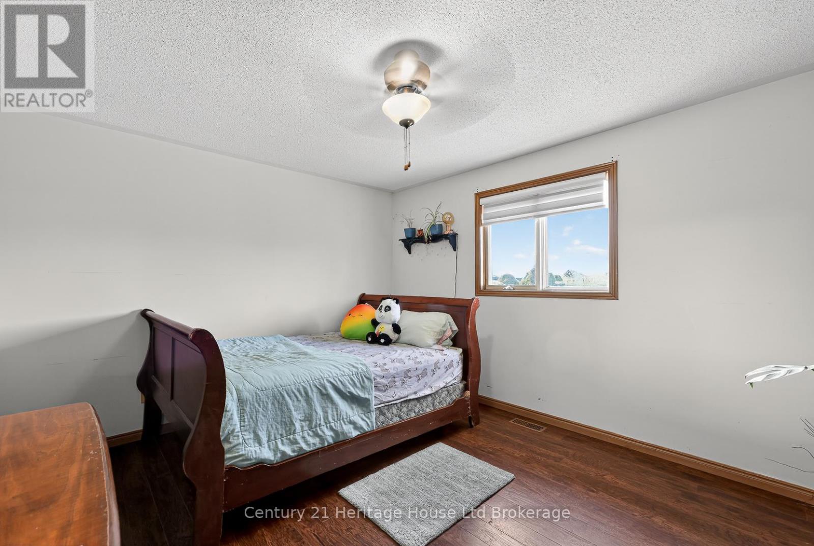 42 Eleanor Street, West Perth, Ontario  N0K 1N0 - Photo 11 - X12941880