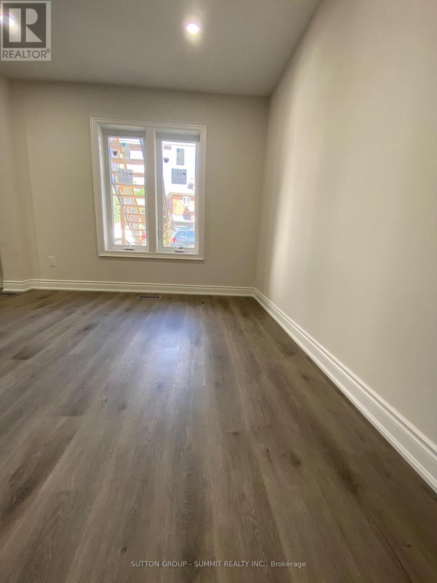 4 - 239 Main Street, King, Ontario  L0G 1T0 - Photo 3 - N12941210