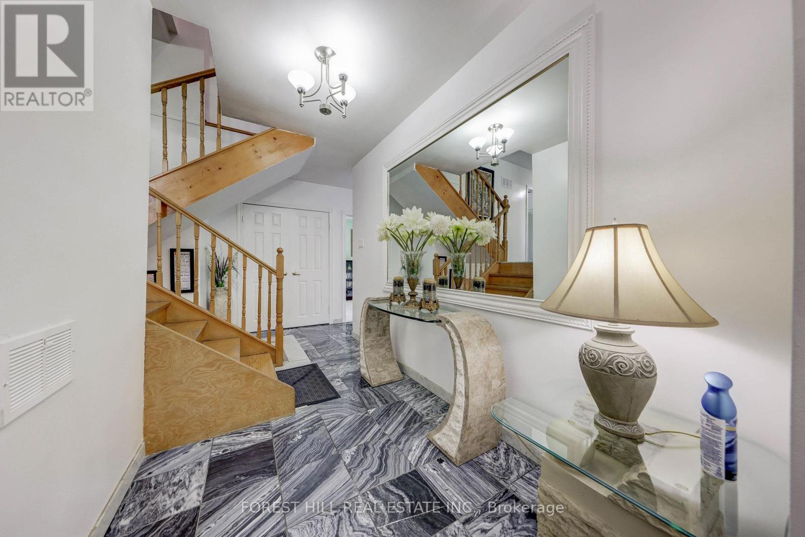 89 Portage Avenue, Toronto, Ontario  M9N 3H2 - Photo 22 - W12665418