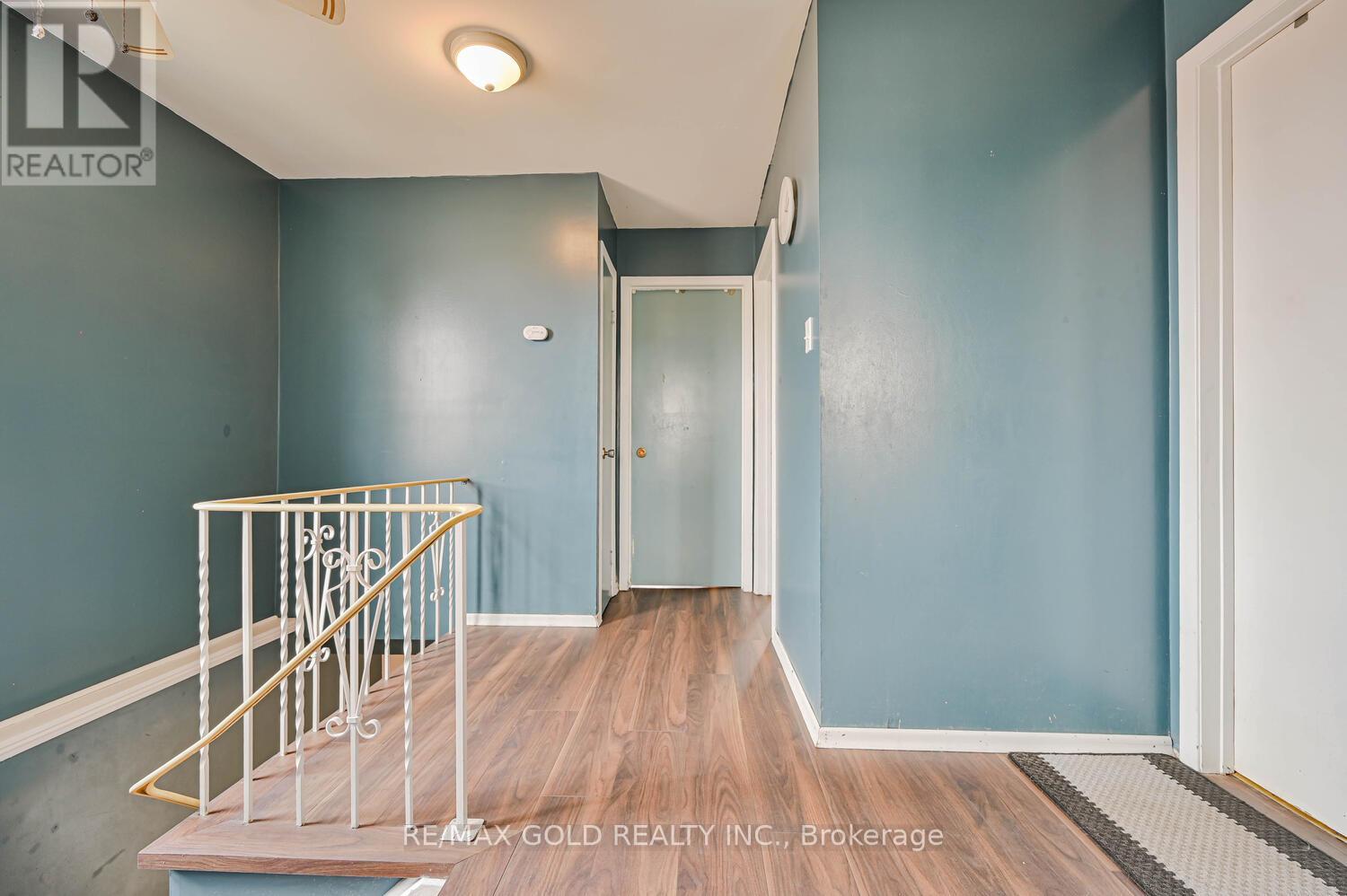 7232 Redfox Road, Mississauga, Ontario  L4T 2L8 - Photo 19 - W12938642