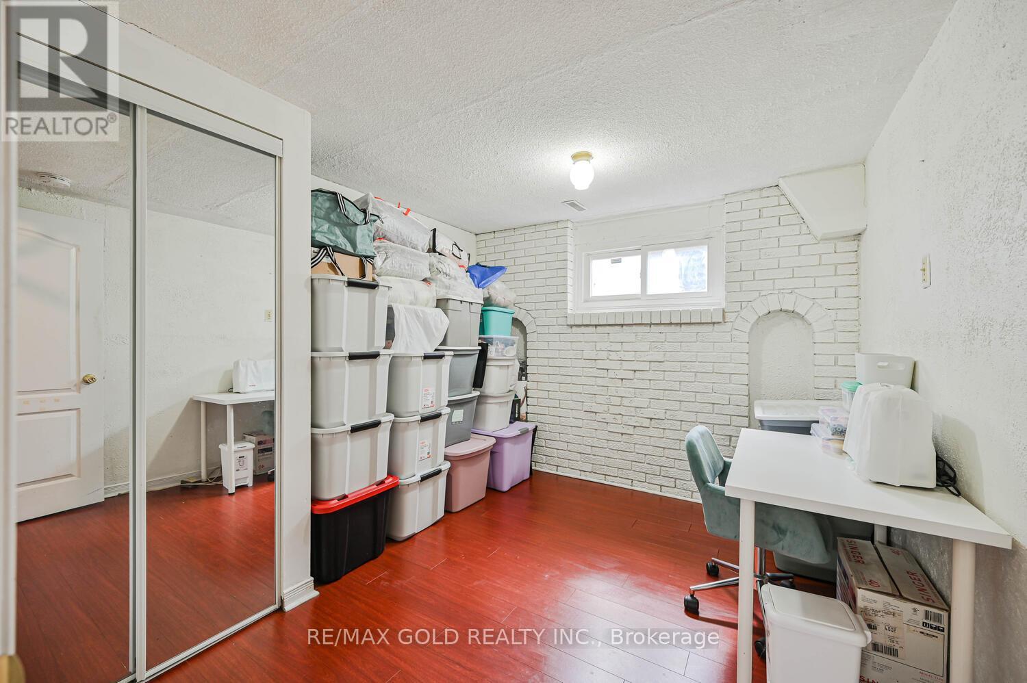 7232 Redfox Road, Mississauga, Ontario  L4T 2L8 - Photo 34 - W12938642