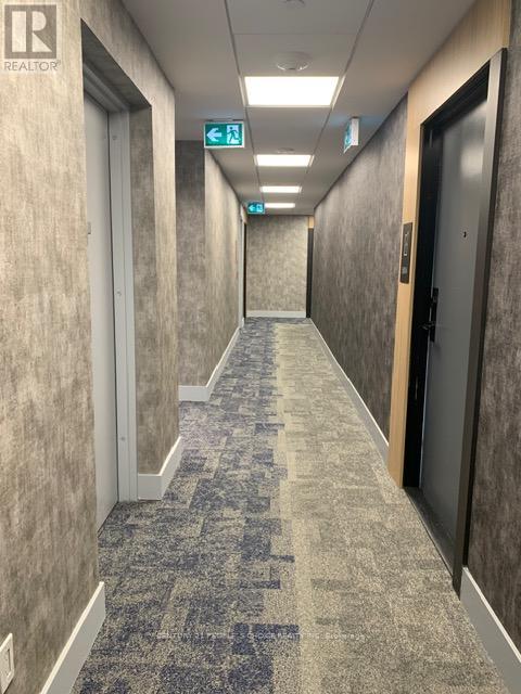 Ph 05 - 430 Square One Drive, Mississauga, Ontario  L5B 0R6 - Photo 4 - W12936656