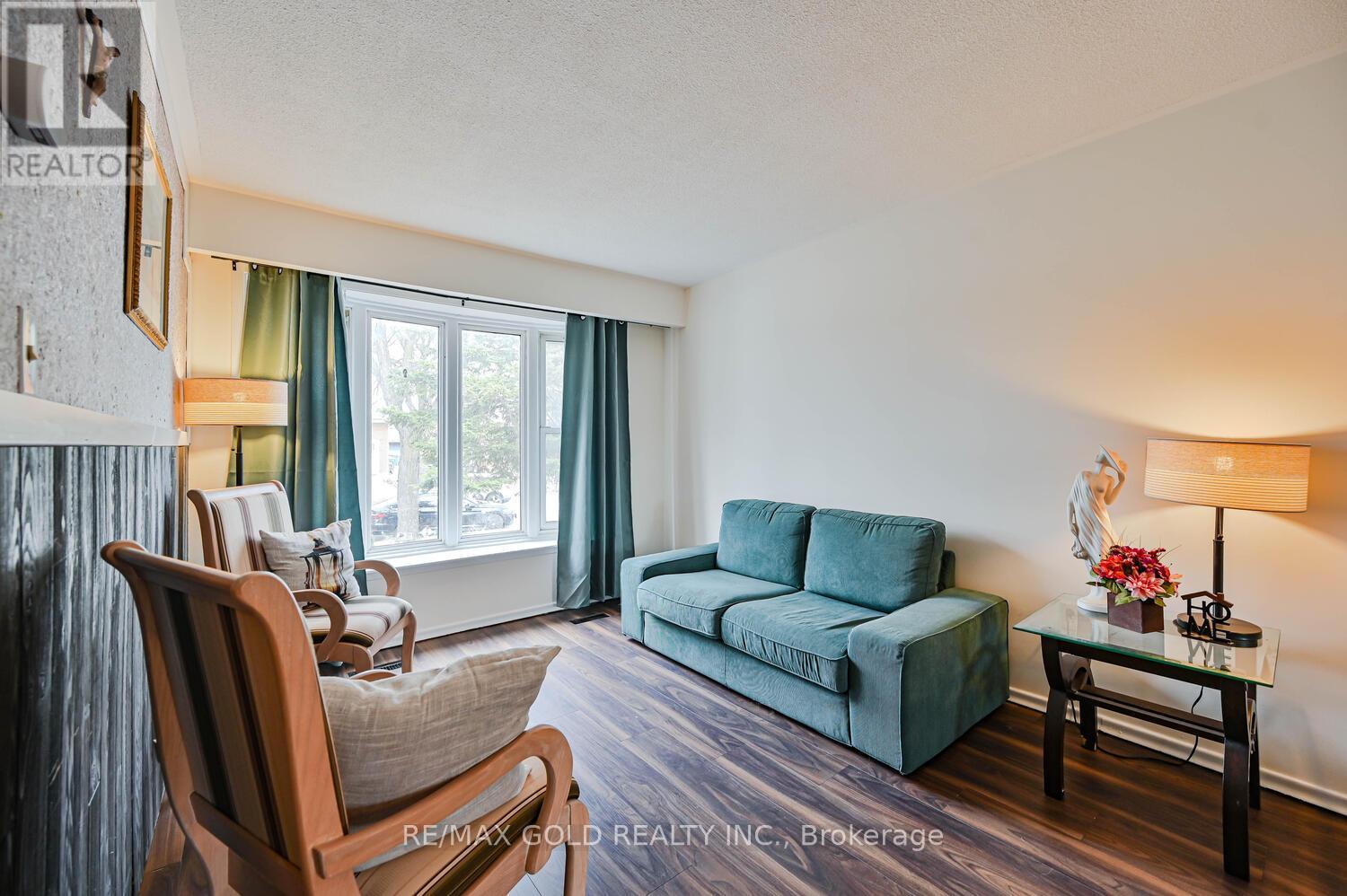 7232 Redfox Road, Mississauga, Ontario  L4T 2L8 - Photo 9 - W12938642