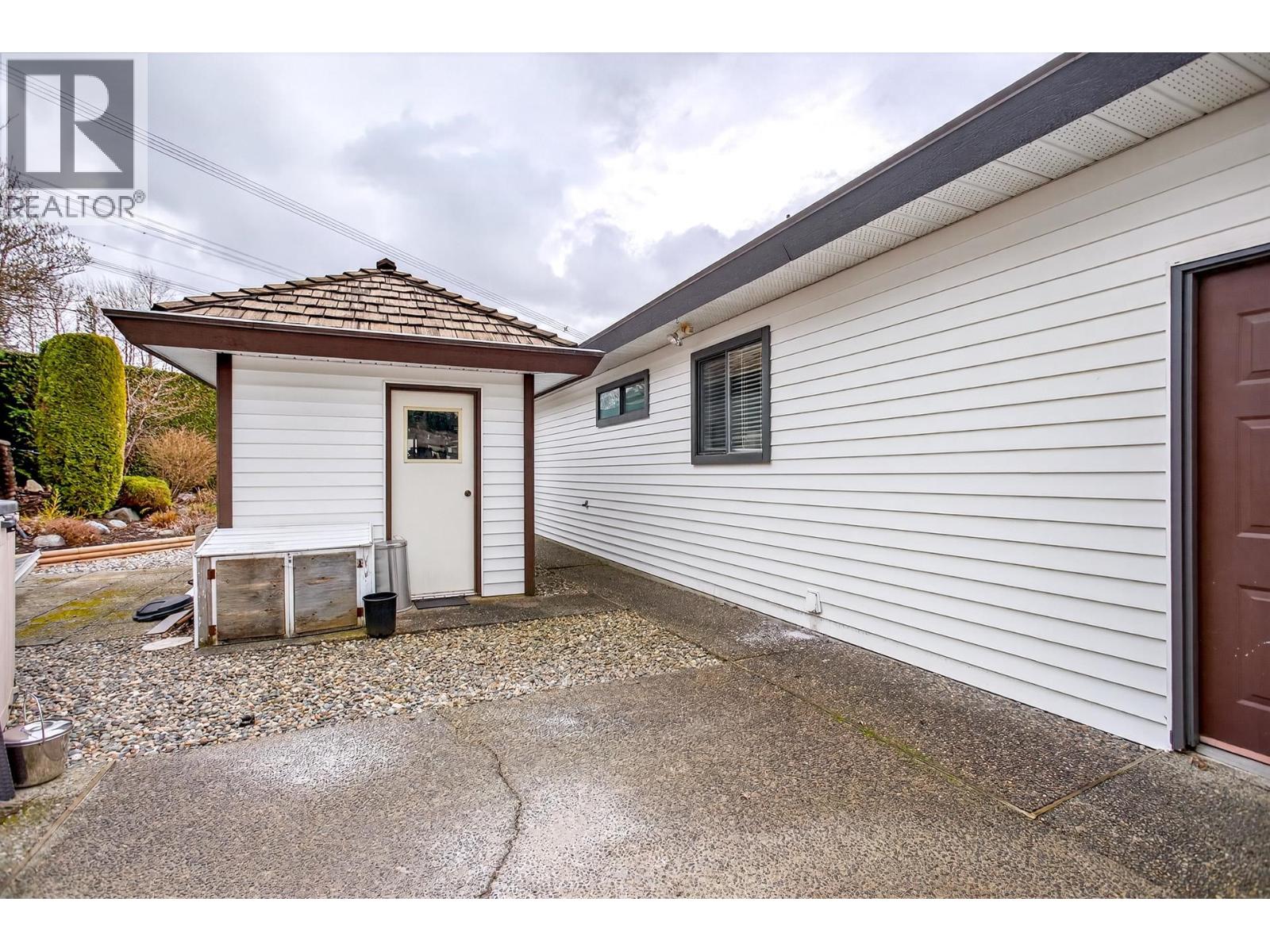 2572 Fuchsia Place, Coquitlam, British Columbia  V3E 2M8 - Photo 34 - R3105672