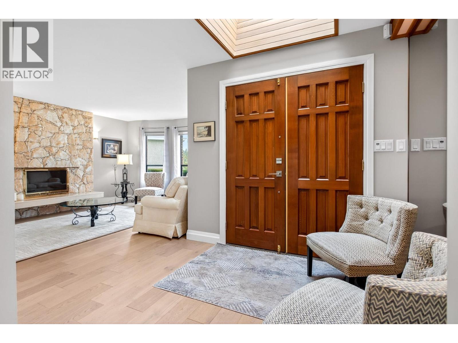 2572 Fuchsia Place, Coquitlam, British Columbia  V3E 2M8 - Photo 4 - R3105672