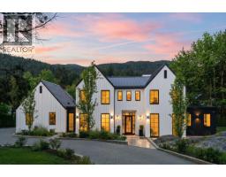 4050 RIPPLE PLACE, West Vancouver, British Columbia