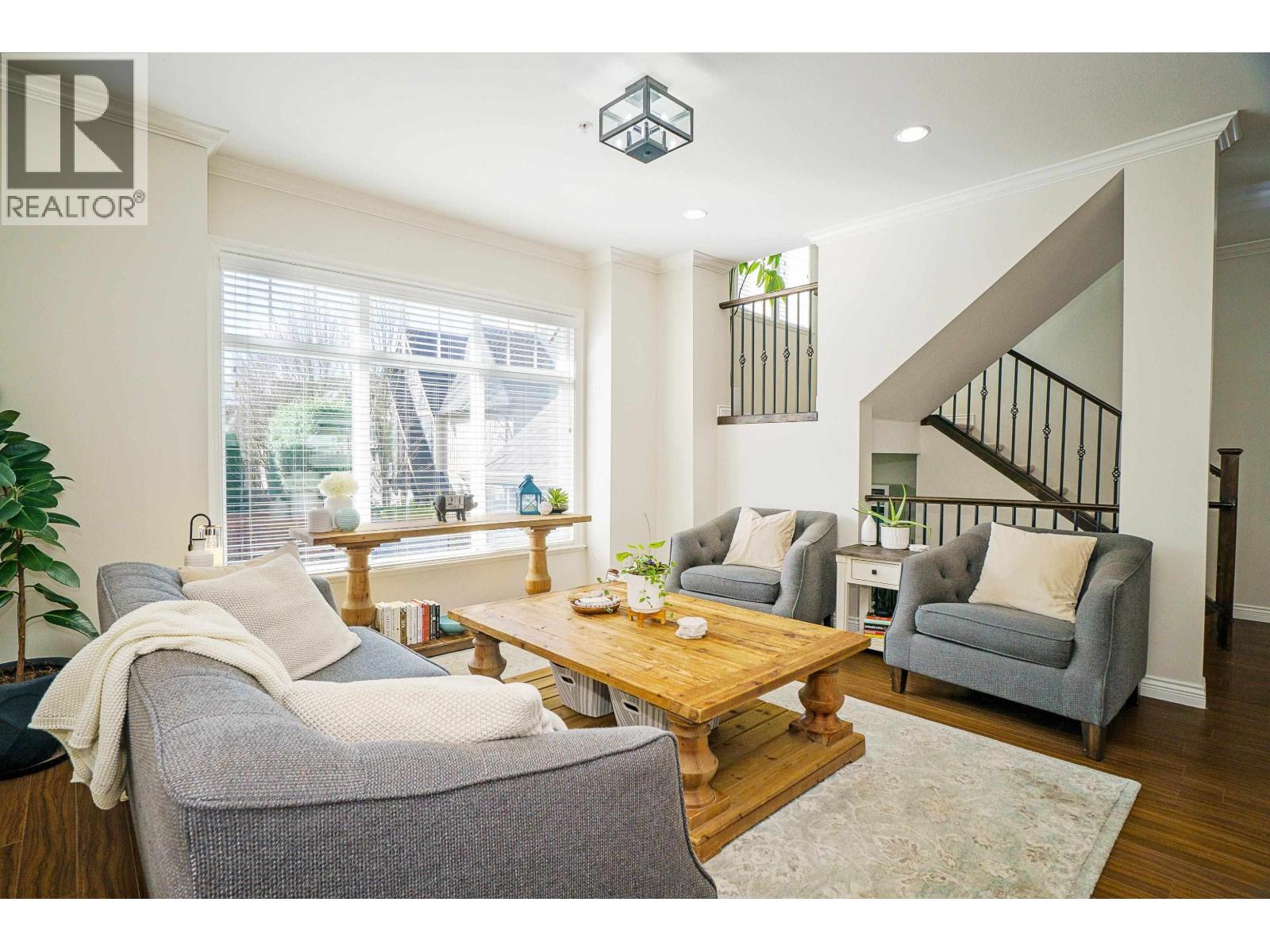 19131 118b Avenue, Pitt Meadows, British Columbia  V3Y 0A4 - Photo 5 - R3104553