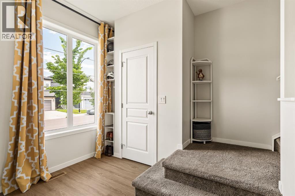 63 Seton Gardens SE, Calgary, Alberta  T3M 2Y5 - Photo 5 - A2283727