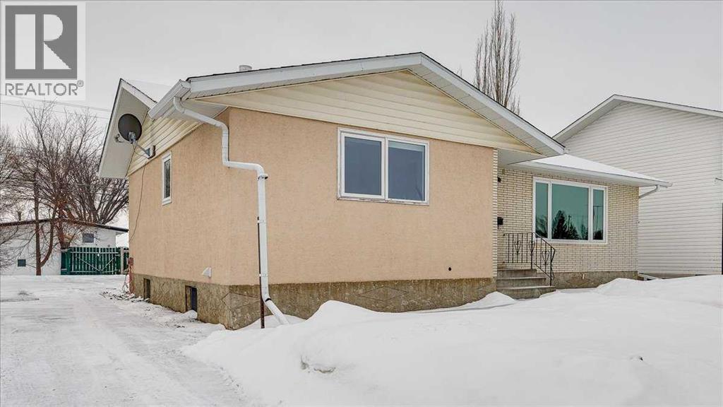 5439 47 Avenue, Lacombe, Alberta  T4L 1M9 - Photo 3 - A2297827