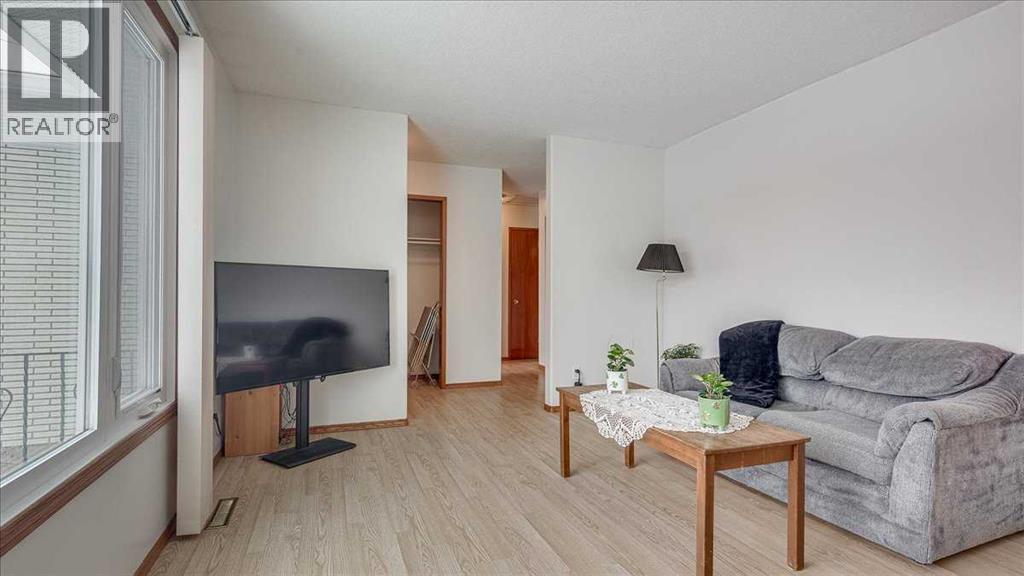 5439 47 Avenue, Lacombe, Alberta  T4L 1M9 - Photo 8 - A2297827