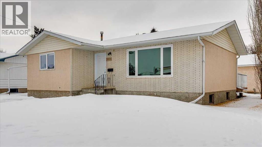 5439 47 Avenue, Lacombe, Alberta  T4L 1M9 - Photo 1 - A2297827